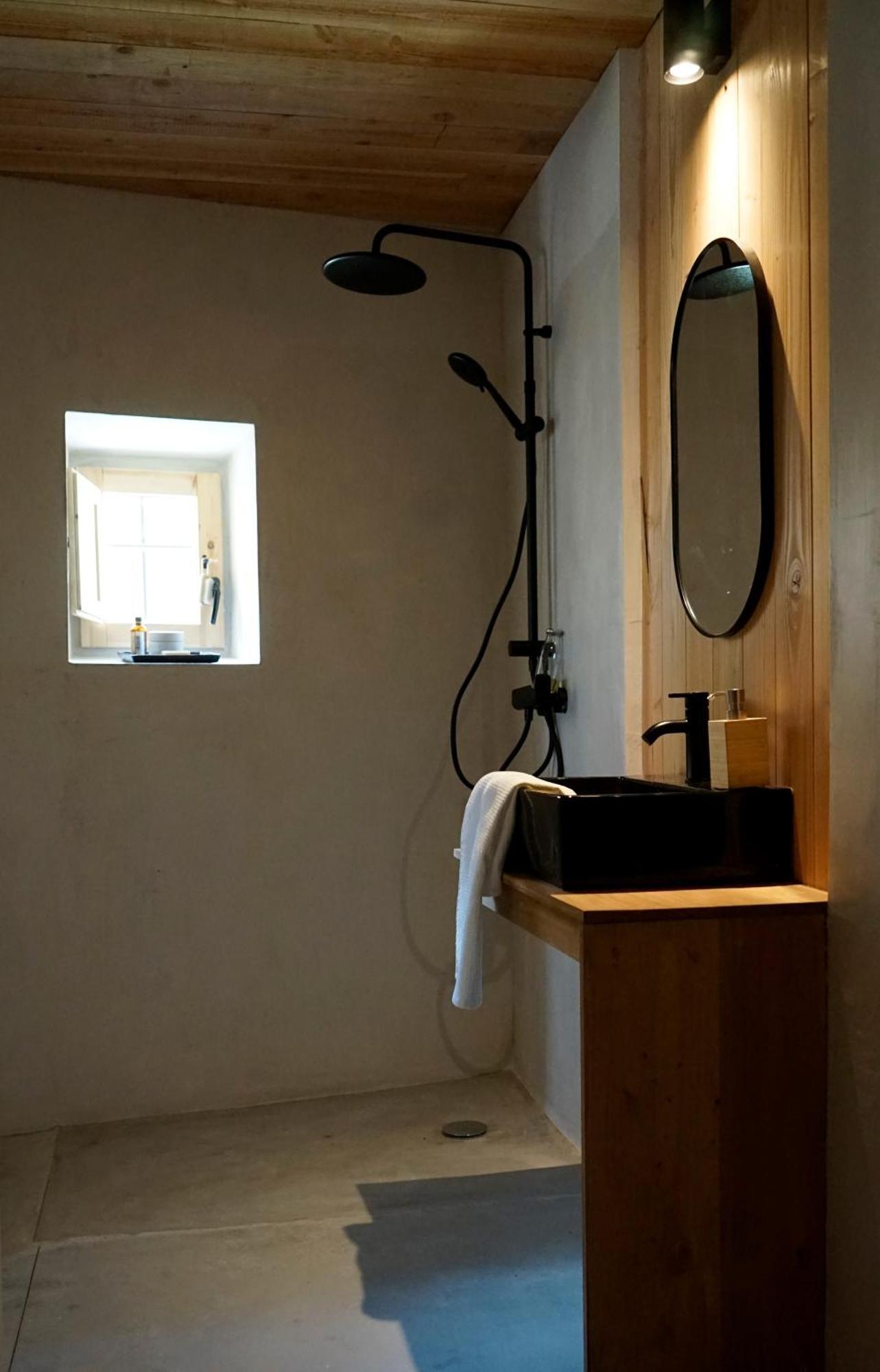 Can Tat, Loft In A Old Coach House Sant Jordi Desvalls Экстерьер фото